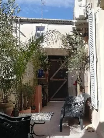 公寓 Beau T2 Clim Terrasse Superhote 尼姆